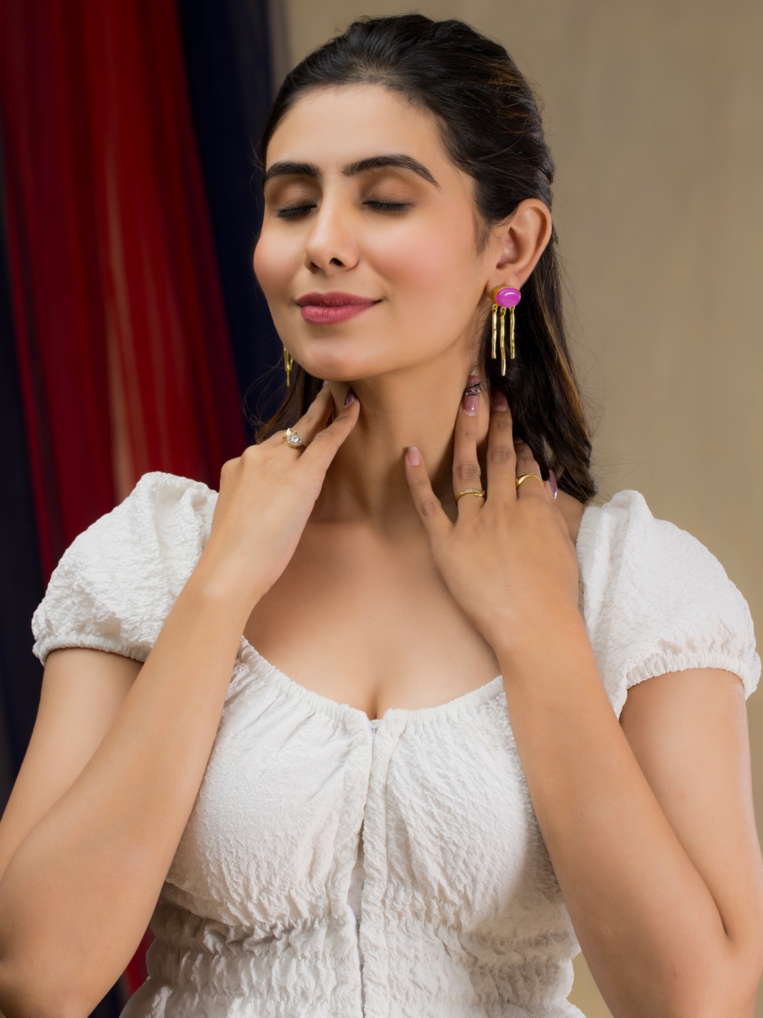 

TOS Classic Drop Earrings, Gold