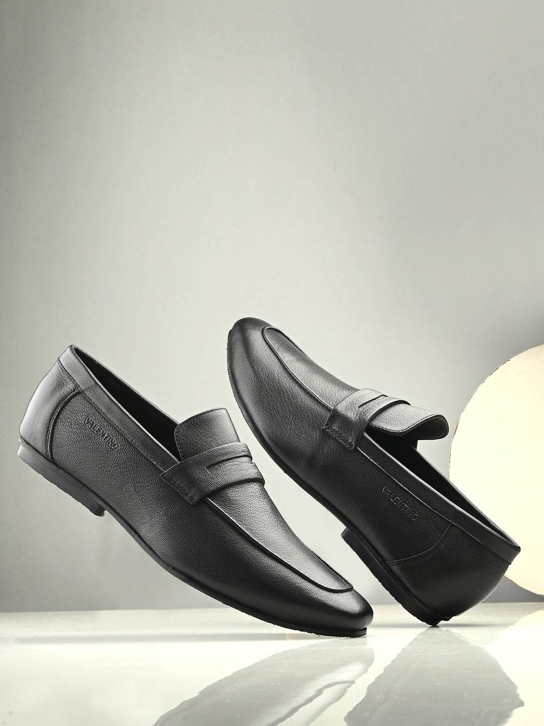 

Valentino Men Leather Loafers, Black