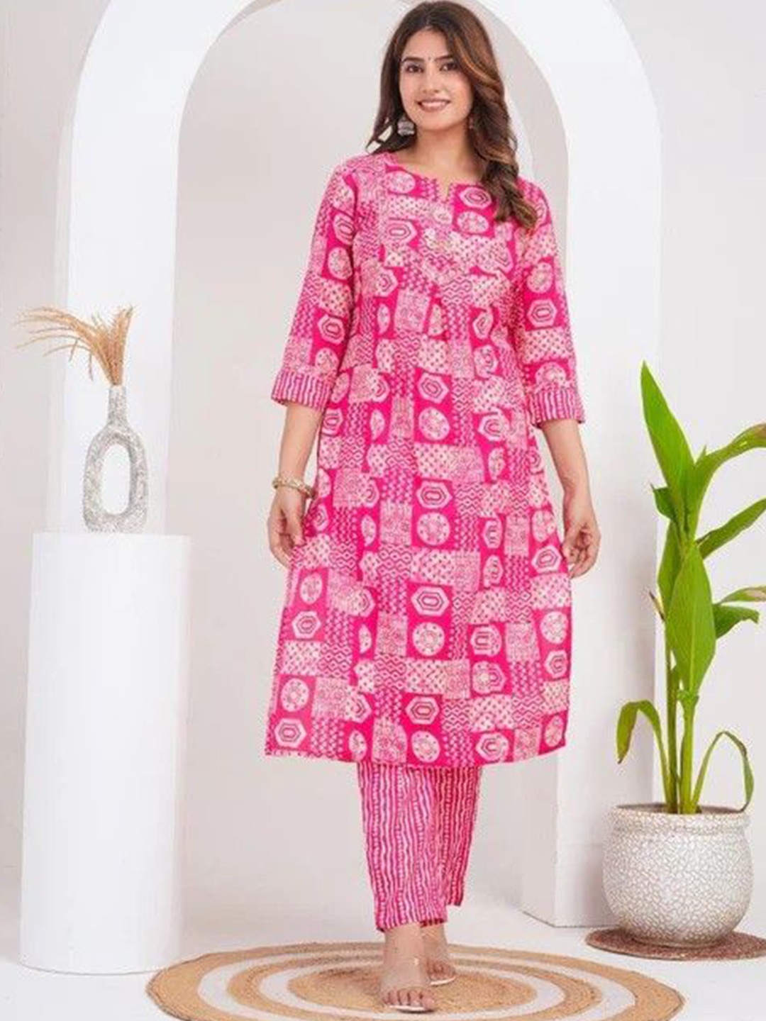 

SIGNORIA Women Floral Printed Regular Thread Work Pure Cotton Kurti with Trousers, Rose