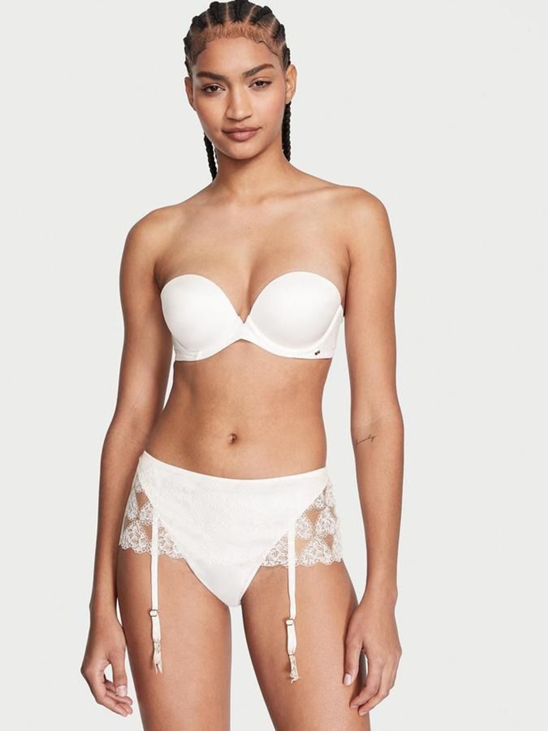 

Victoria's Secret High Rise Heart Embroidery Garter Briefs, White
