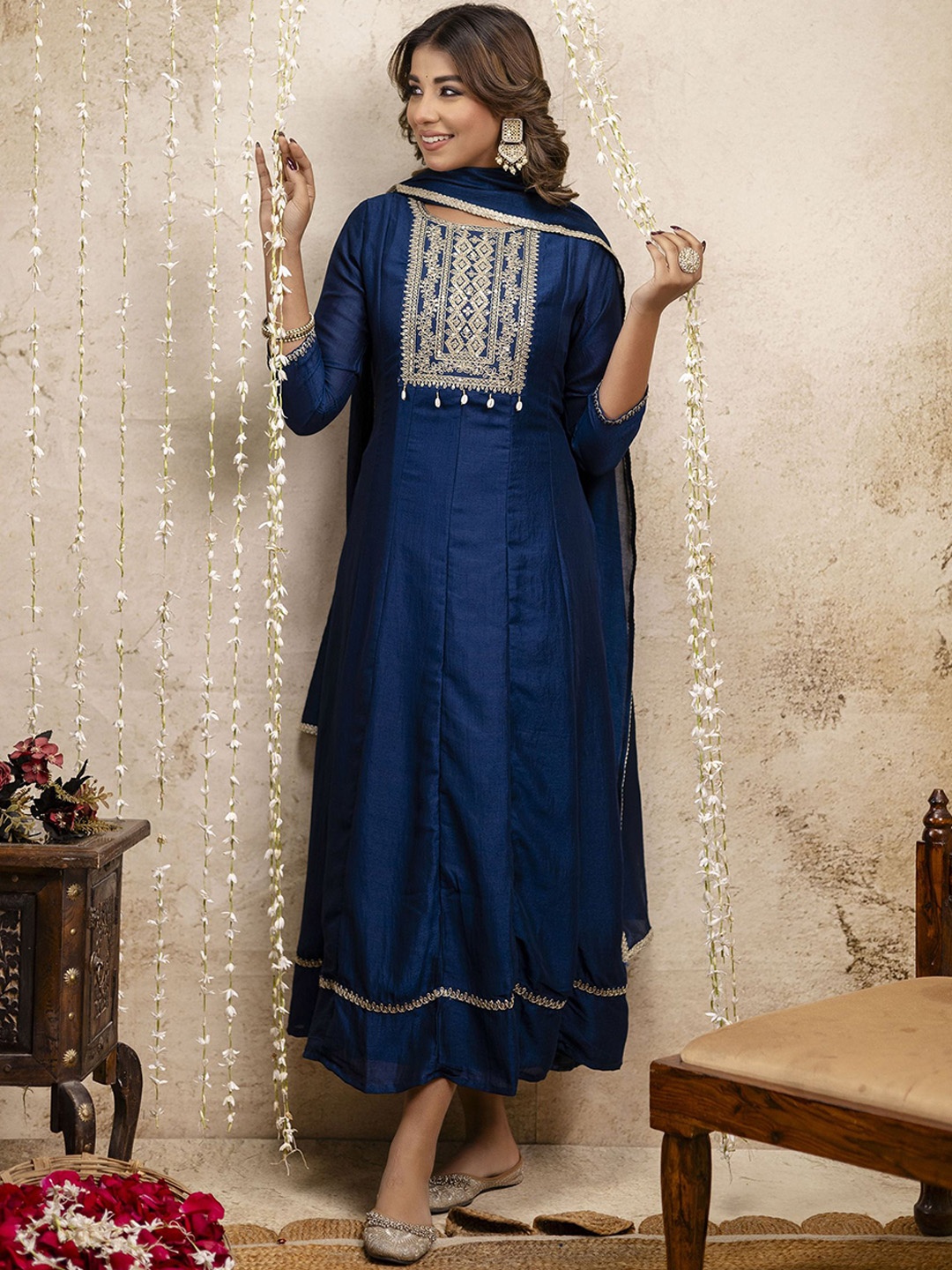 

mokshi Women Blue Embroidered Anarkali Kurta With Dupatta