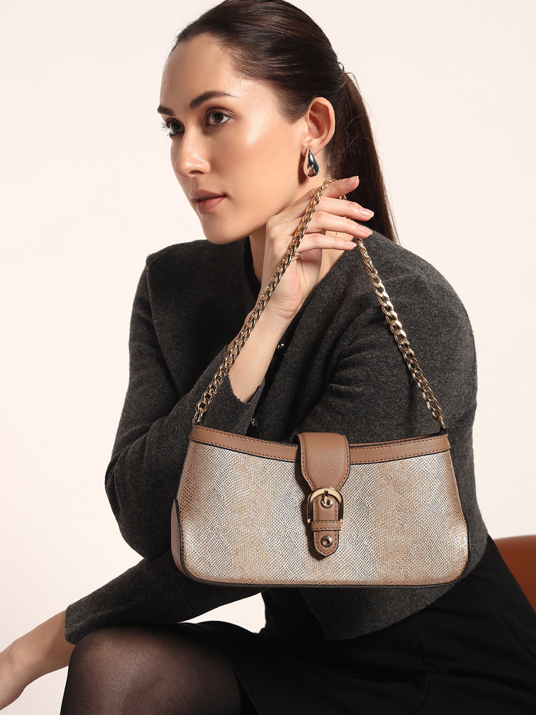 

THE GUSTO Women Textured Structured Leather Handheld Bag, Tan
