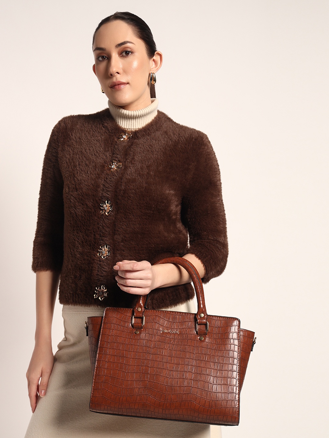 

THE GUSTO Women Textured Swagger Leather Handheld Bag, Brown