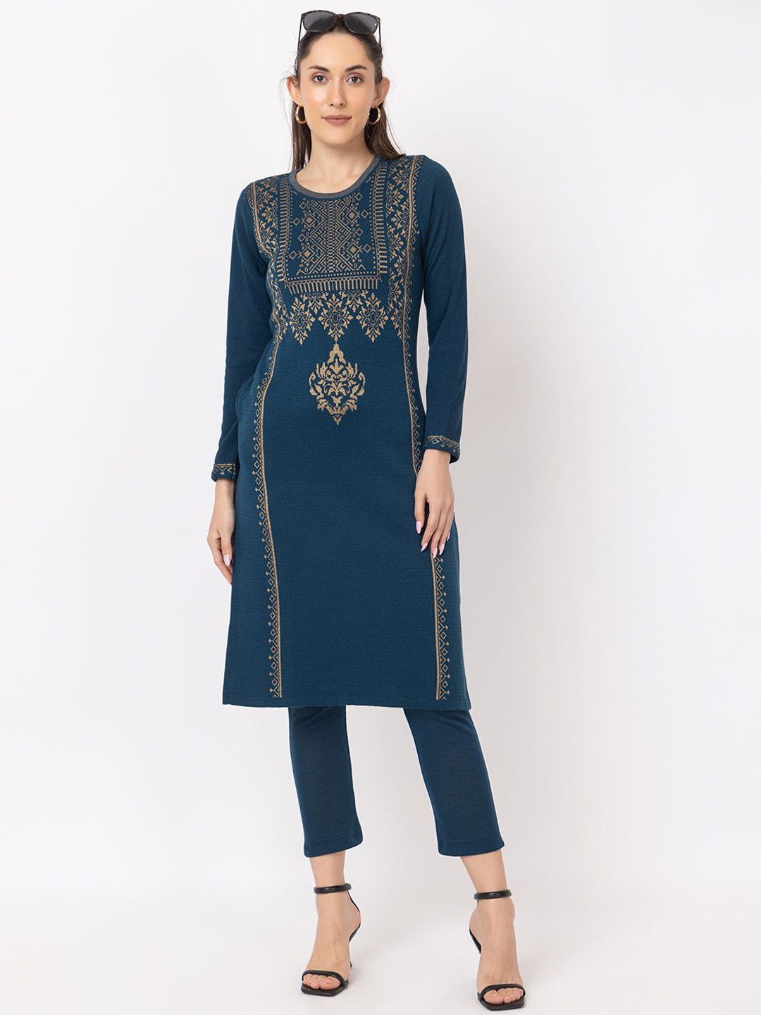 

Anouk Women Ethnic Motifs Printed Regular Kurta with Trousers, Blue