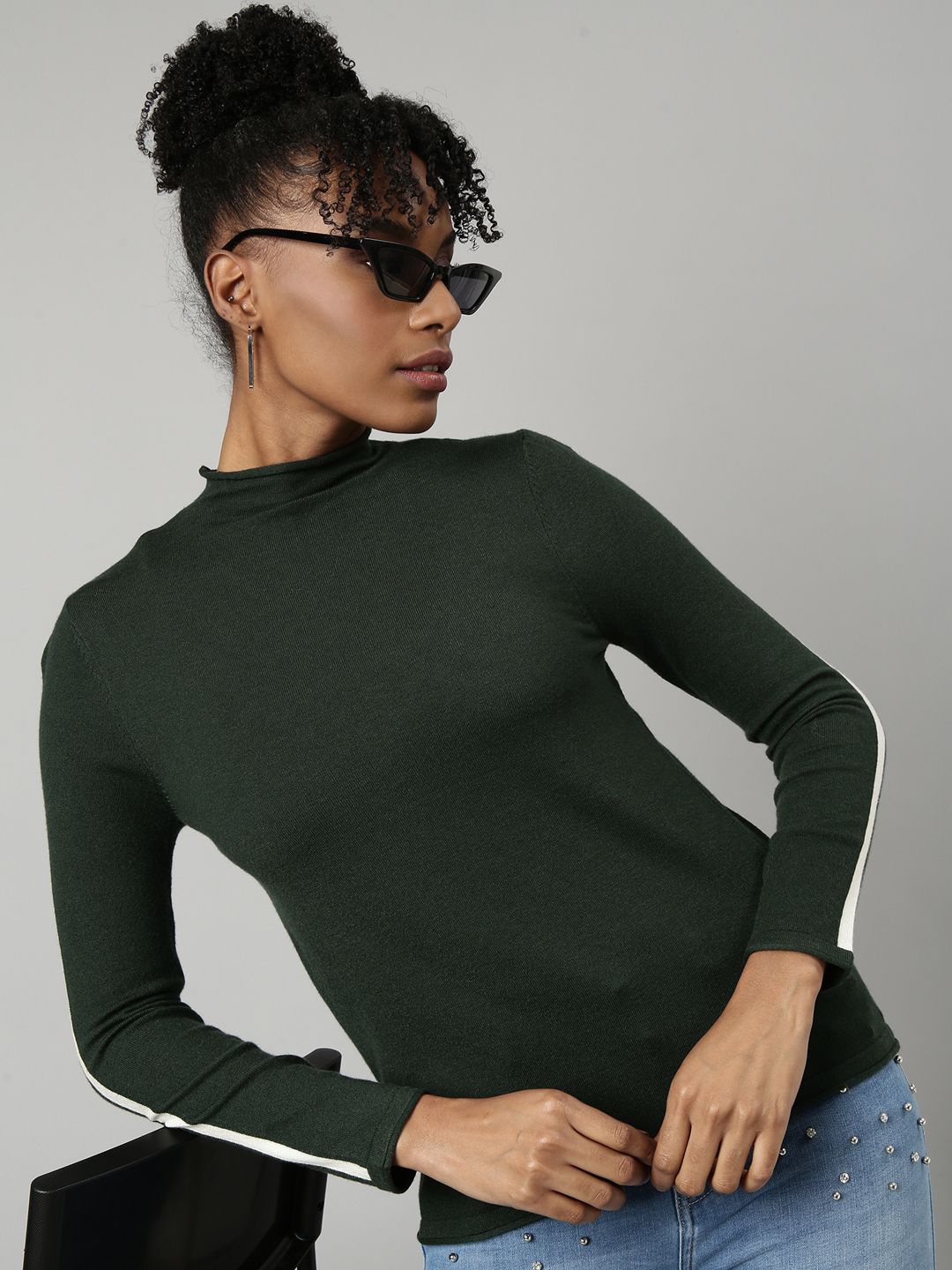 

SHOWOFF High Neck Fitted Top, Green