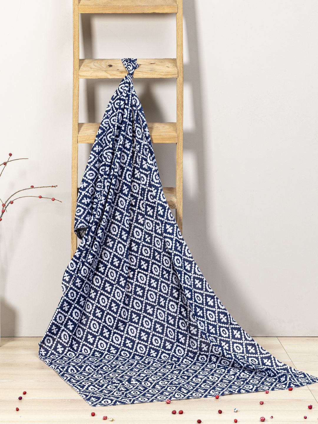 

Contrast Living Women Printed Cotton Scarf, Blue