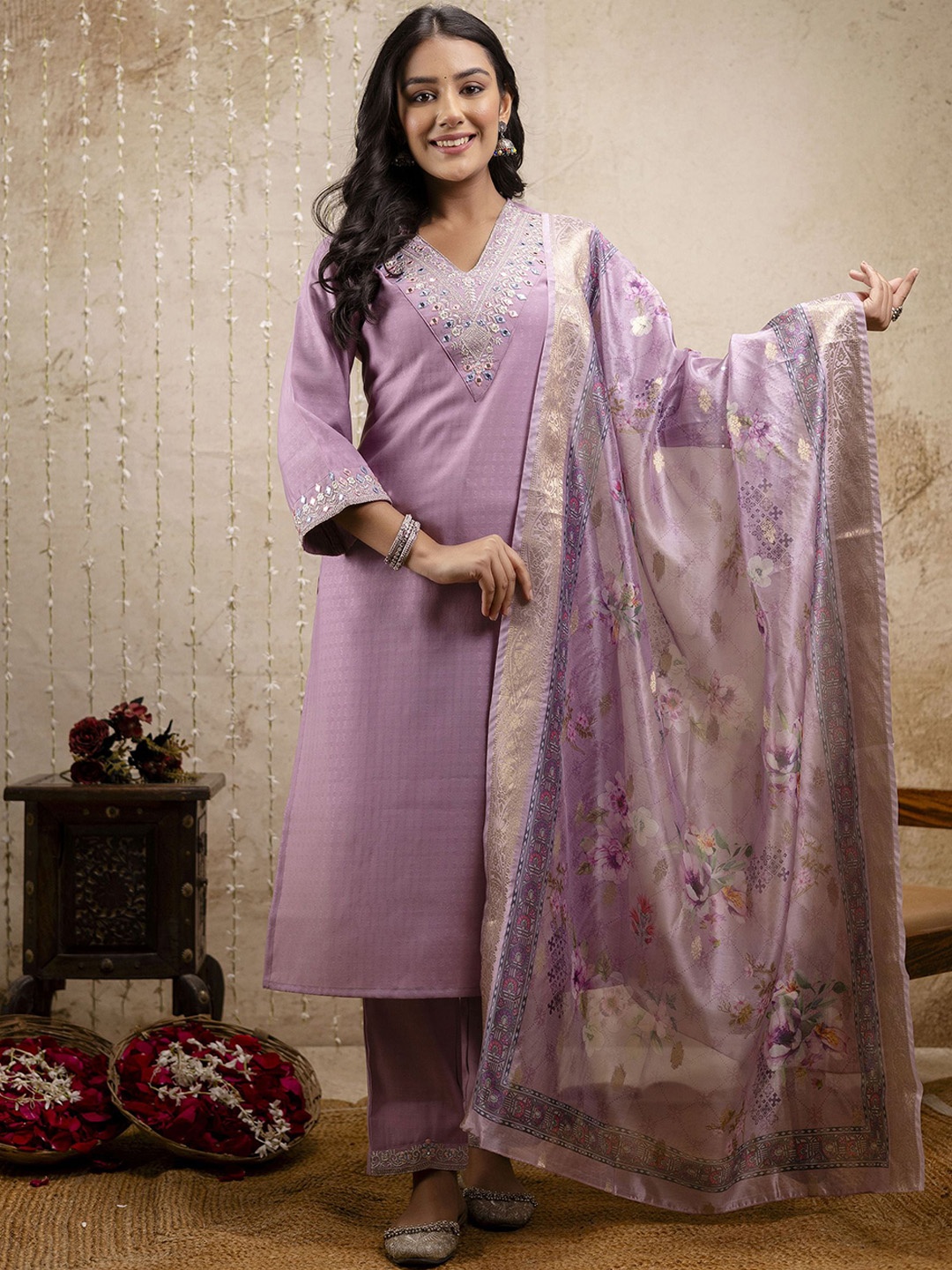 

mokshi Women Embroidered Regular Pure Silk Kurta with Trousers & With Dupatta, Purple