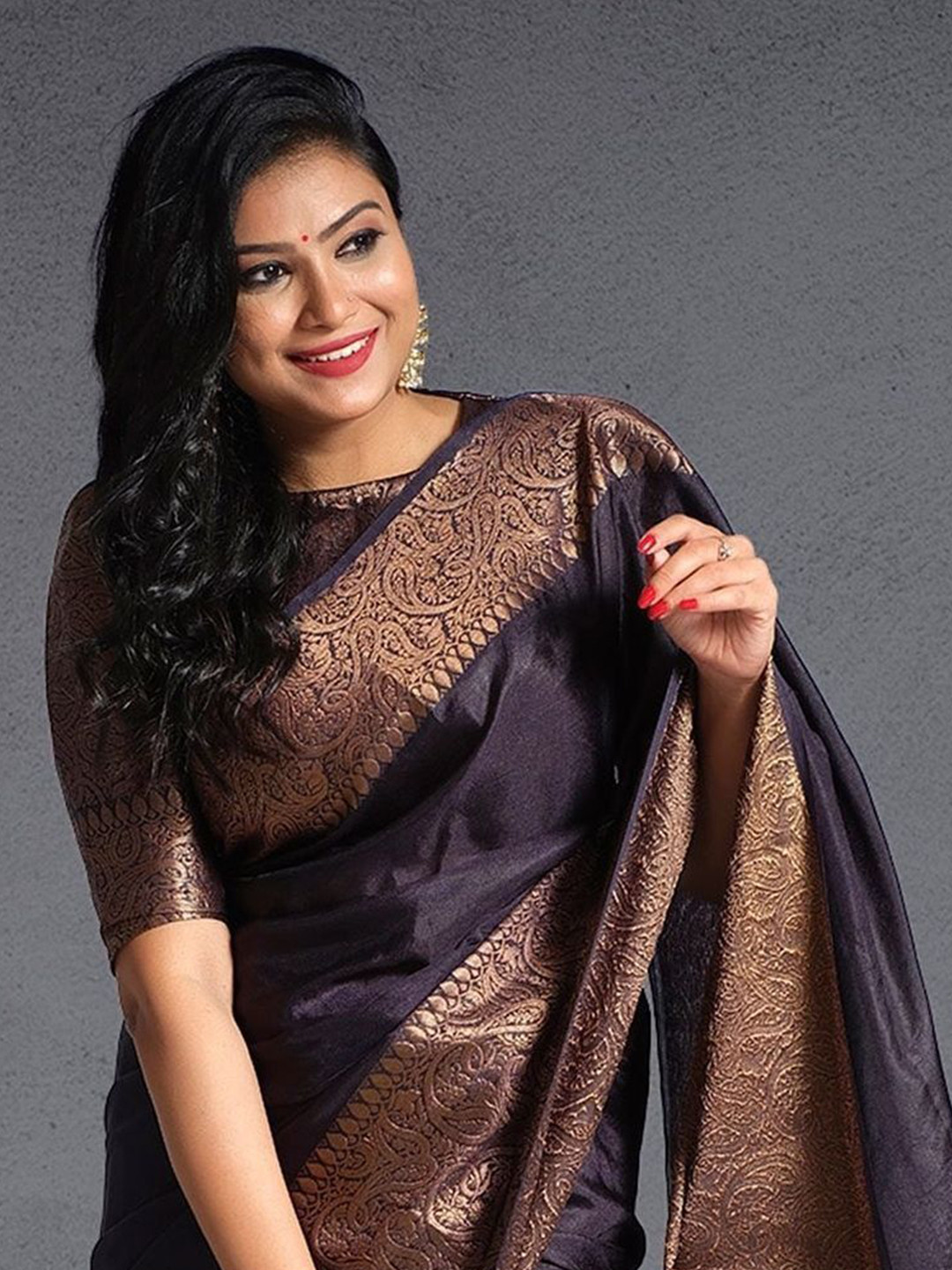 

Taslar Woven Design Zari Pure Silk Banarasi Saree, Black