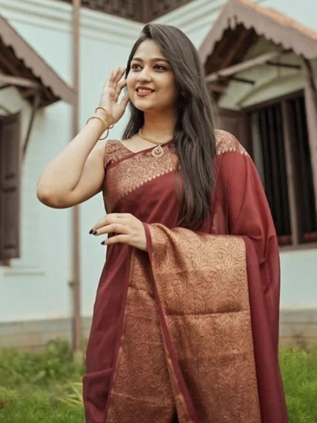 

Taslar Zari Pure Silk Banarasi Saree, Maroon