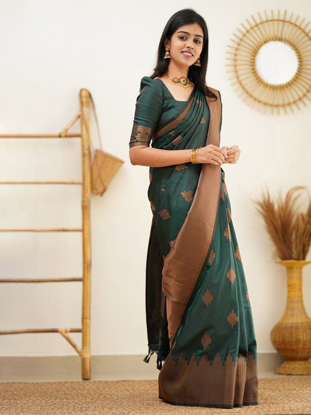 

Taslar Woven Design Zari Pure Silk Banarasi Saree, Green