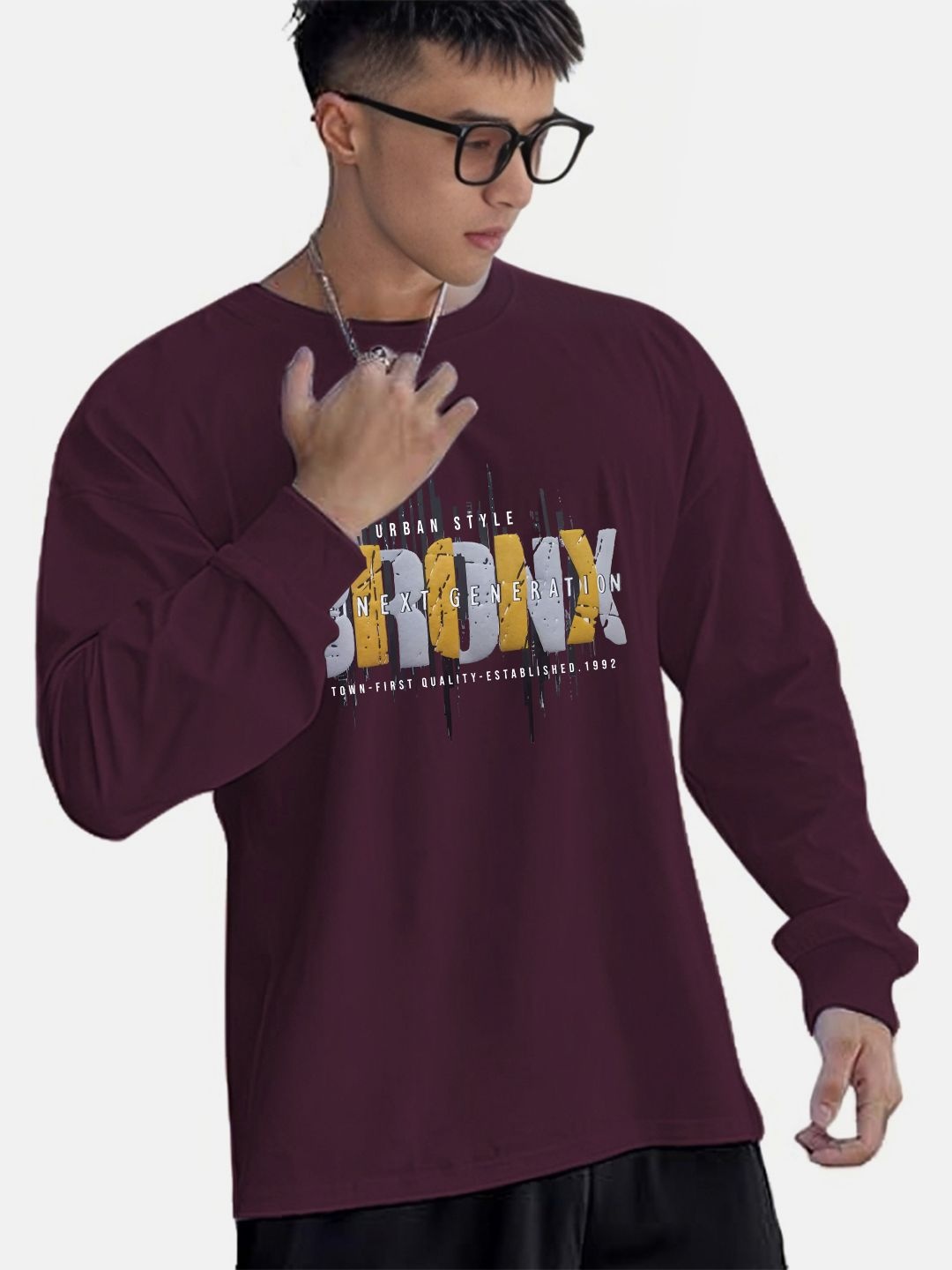 

CHKOKKO Men Typography Printed Round Neck Relaxed Fit T-shirt, Violet