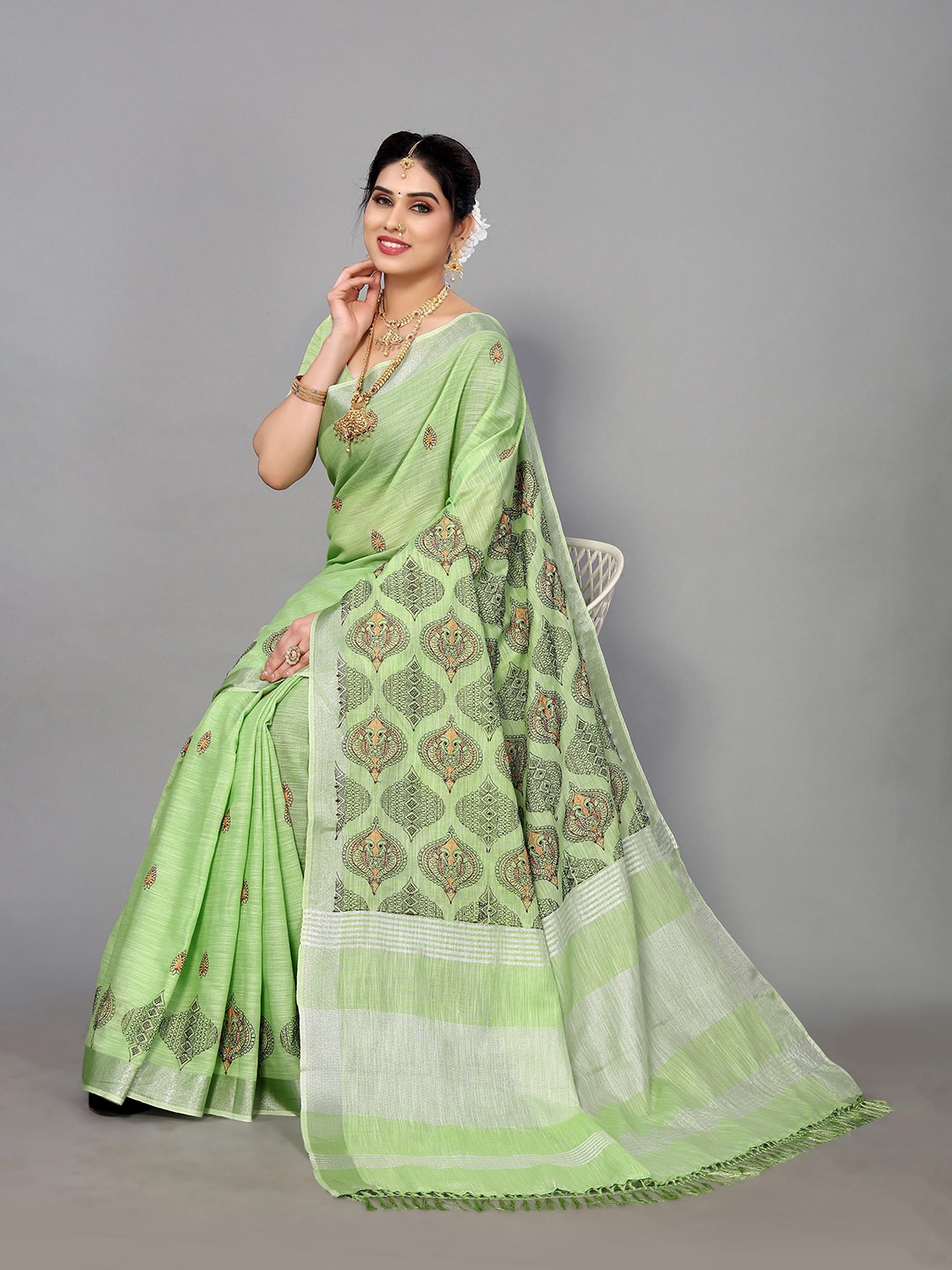 

NIRMAL CREATION Ethnic Motifs Embroidered Saree, Green