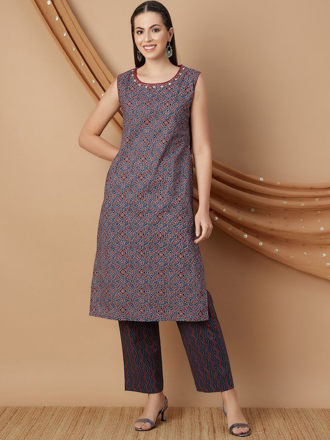 

Melange by Lifestyle Women Ethnic Motifs Printed Regular Pure Cotton Kurta with Pyjamas, Violet