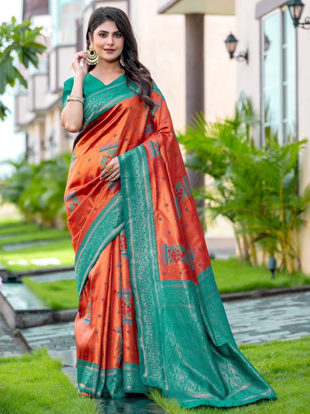 

Angoor Saree Woven Design Zari Kanjeevaram Sarees, Mustard