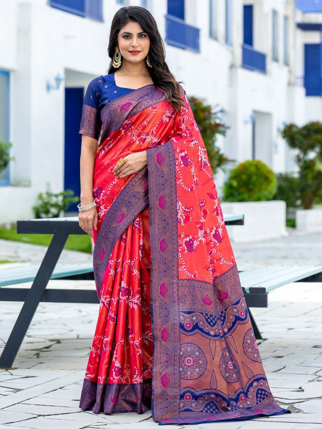 

Angoor Saree Floral Zari Kanjeevaram Sarees, Pink