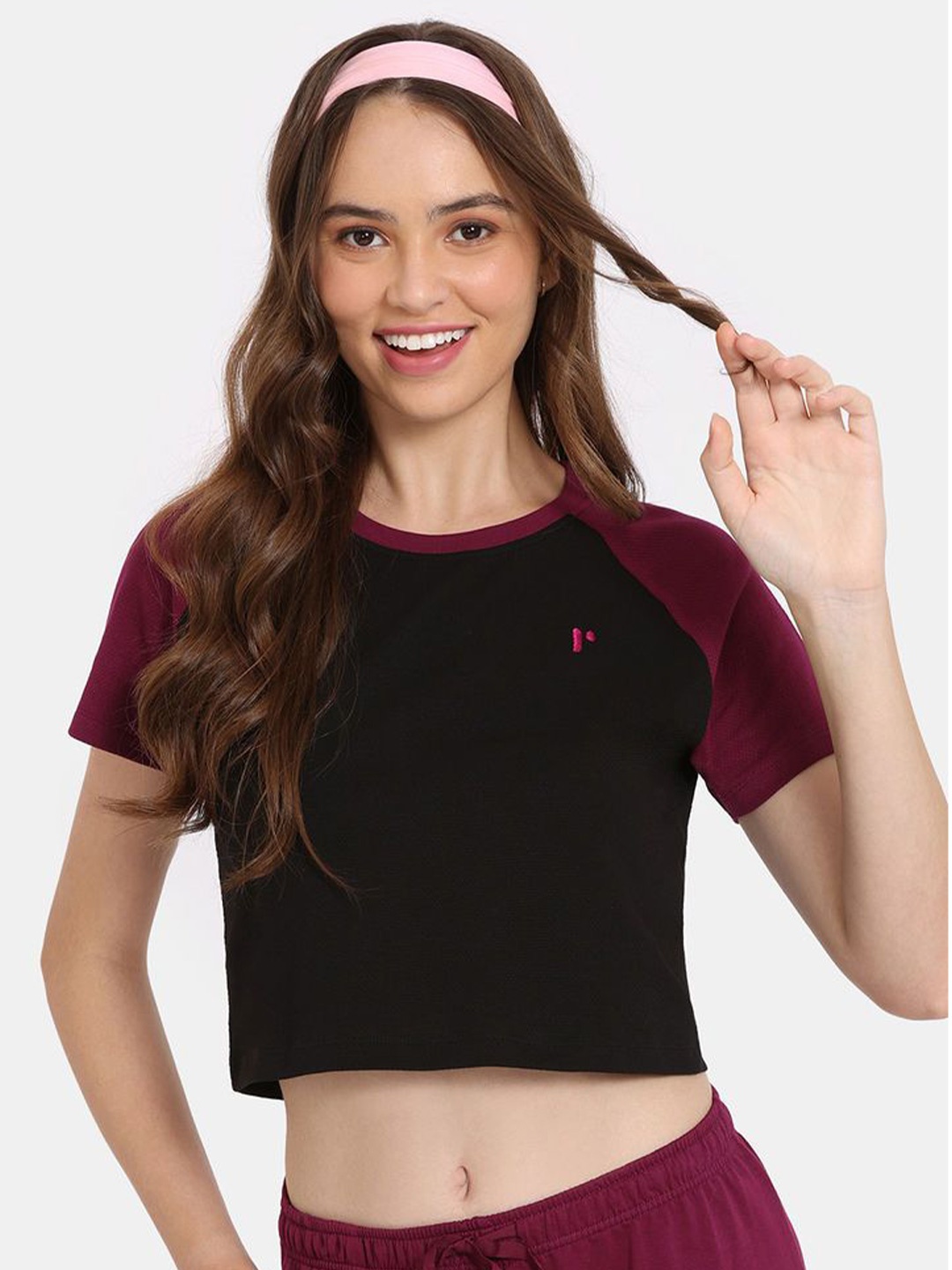 

Rosaline by Zivame Women Colourblocked Cotton Crop Top, Black