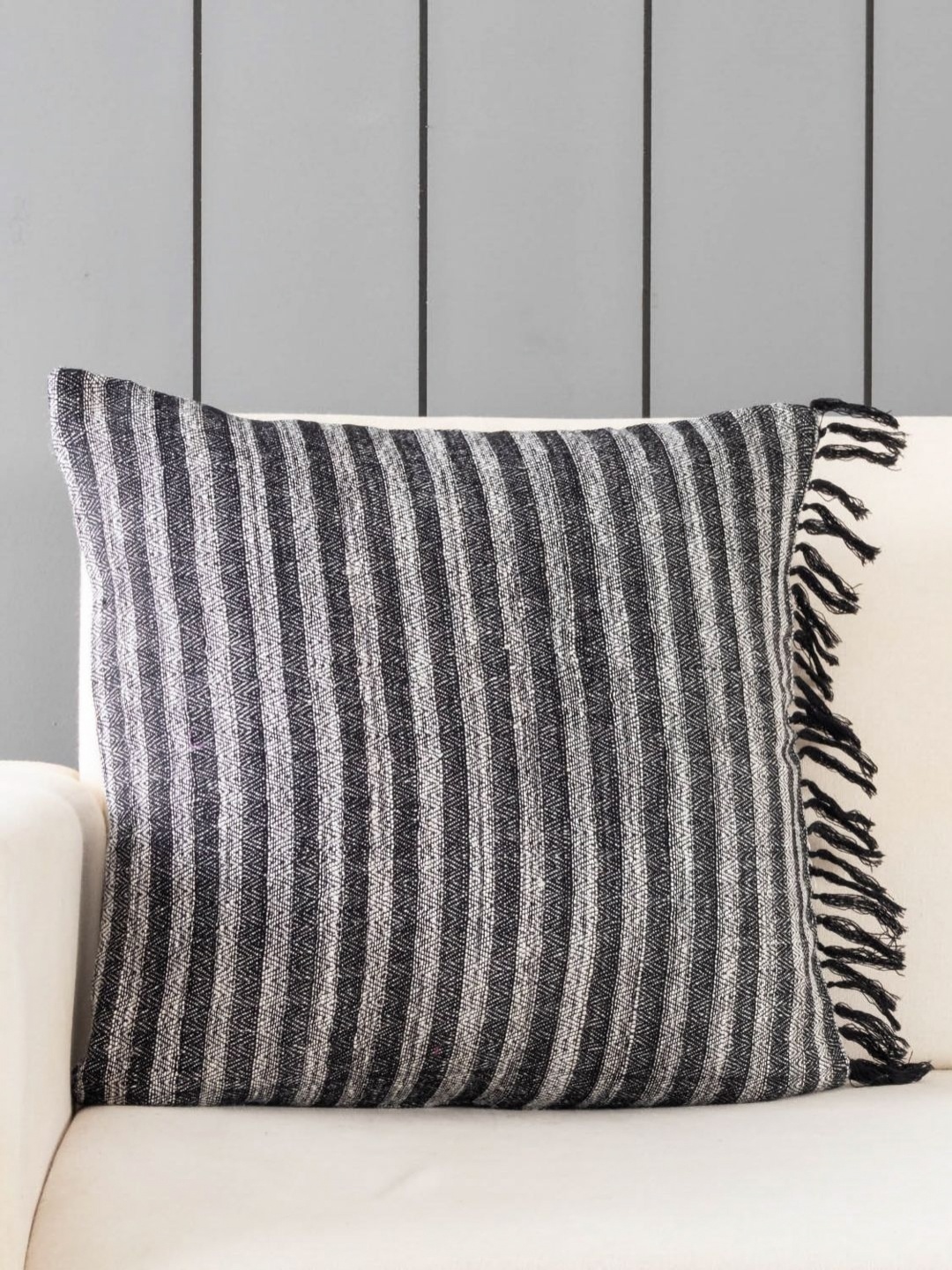 

Eyaas Black & White Striped Woollen Square Cushion Covers