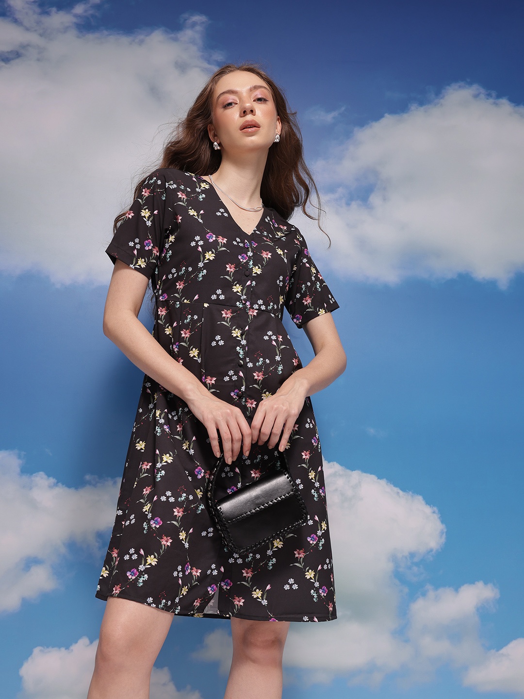 

CORSICA Floral Print Knee Length Buttoned A-Line Dress, Black