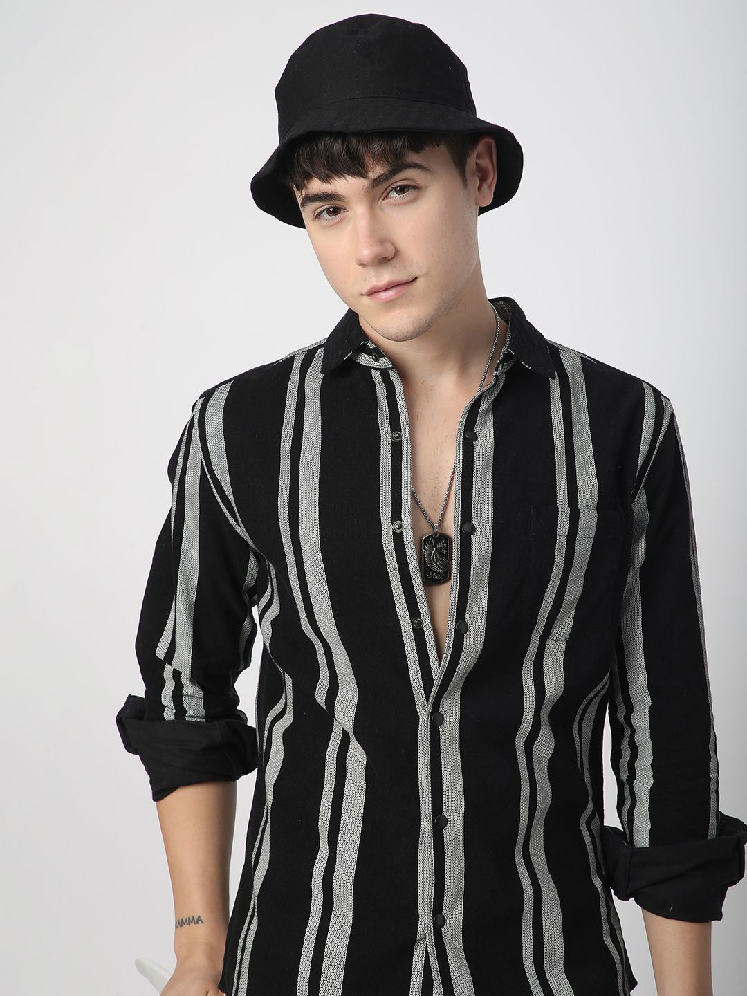 

VASTRADO Men Classic Fit Spread Collar Vertical Striped Corduroy Cotton Casual Shirt, Black