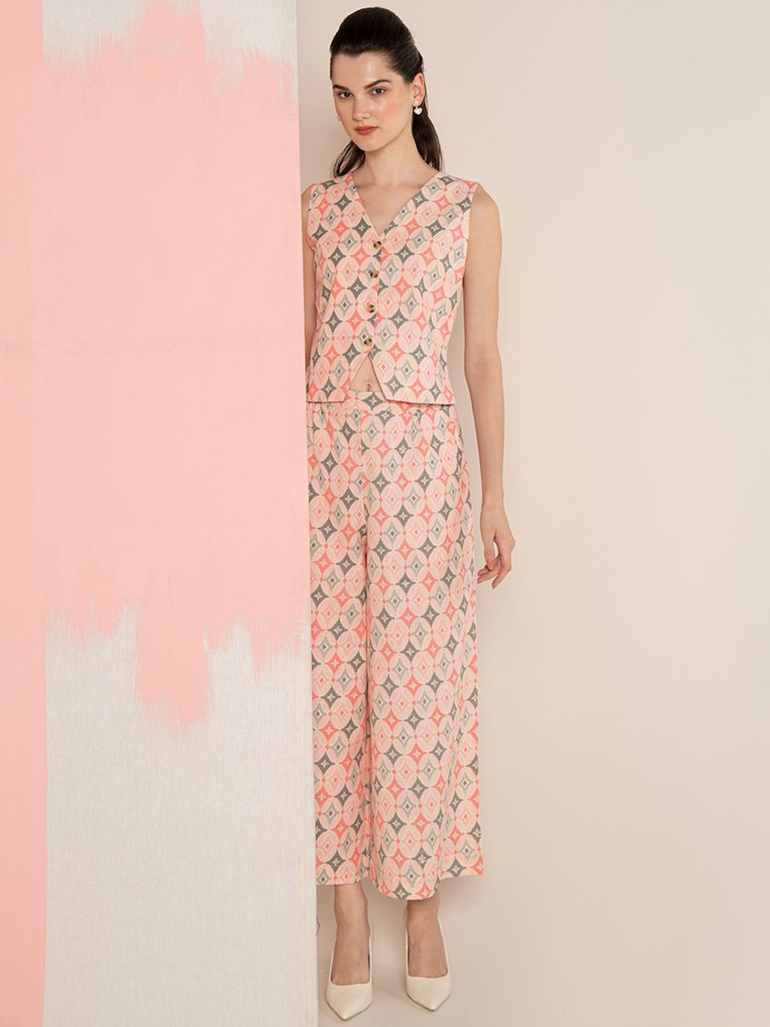 

Ekohum Printed Top With Palazzos Co-Ords, Pink