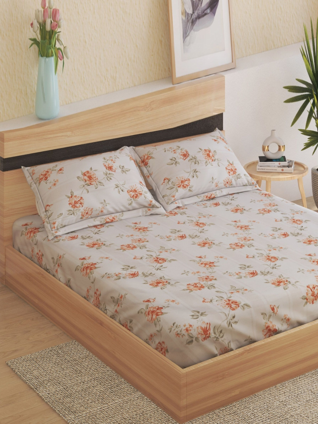

Home Centre White & Orange Floral 120 TC Queen Bedsheet with 2 Pillow Covers