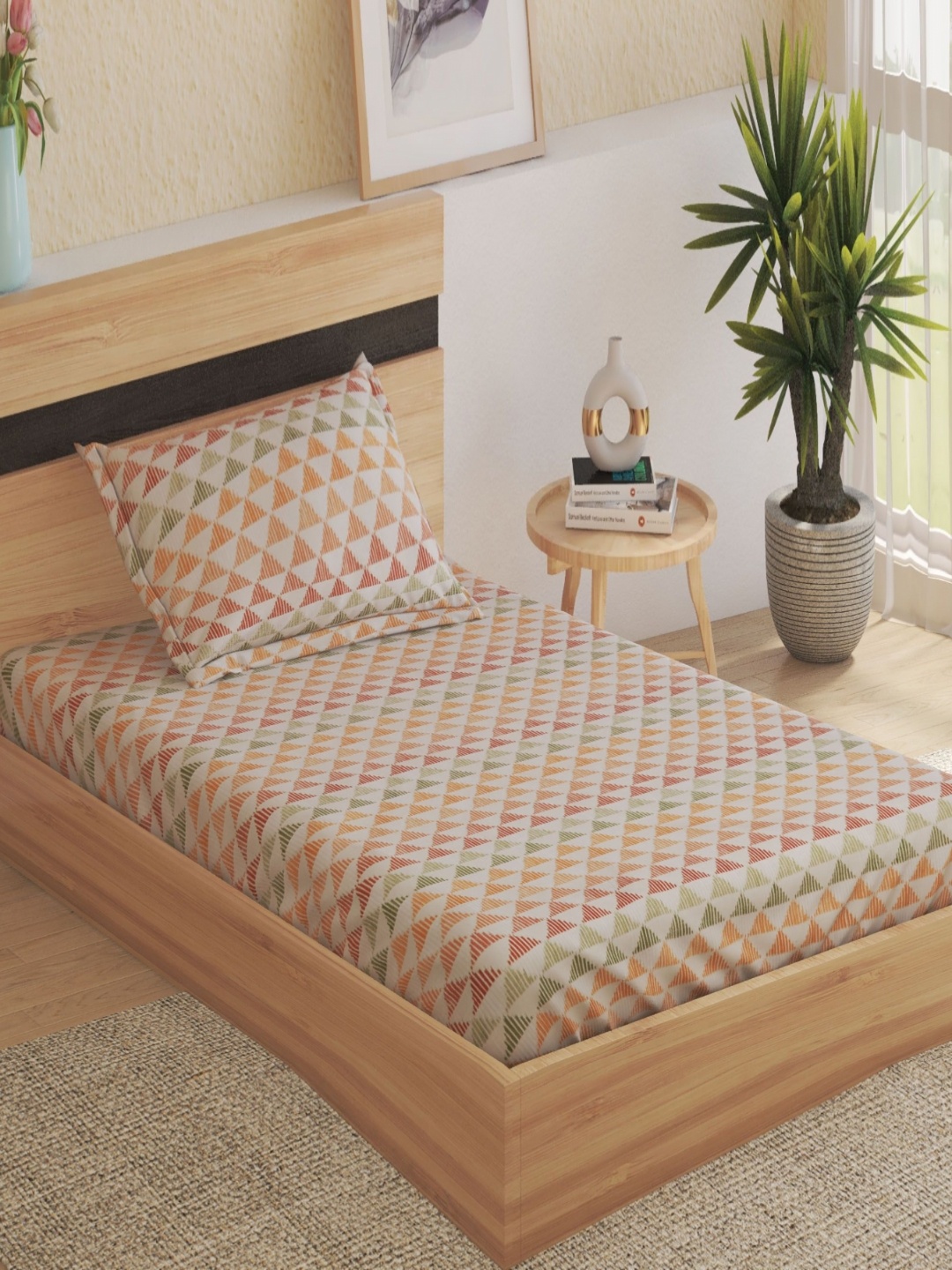 

Home Centre Orange & Green Geometric 120 TC Single Bedsheet with 1 Pillow Covers