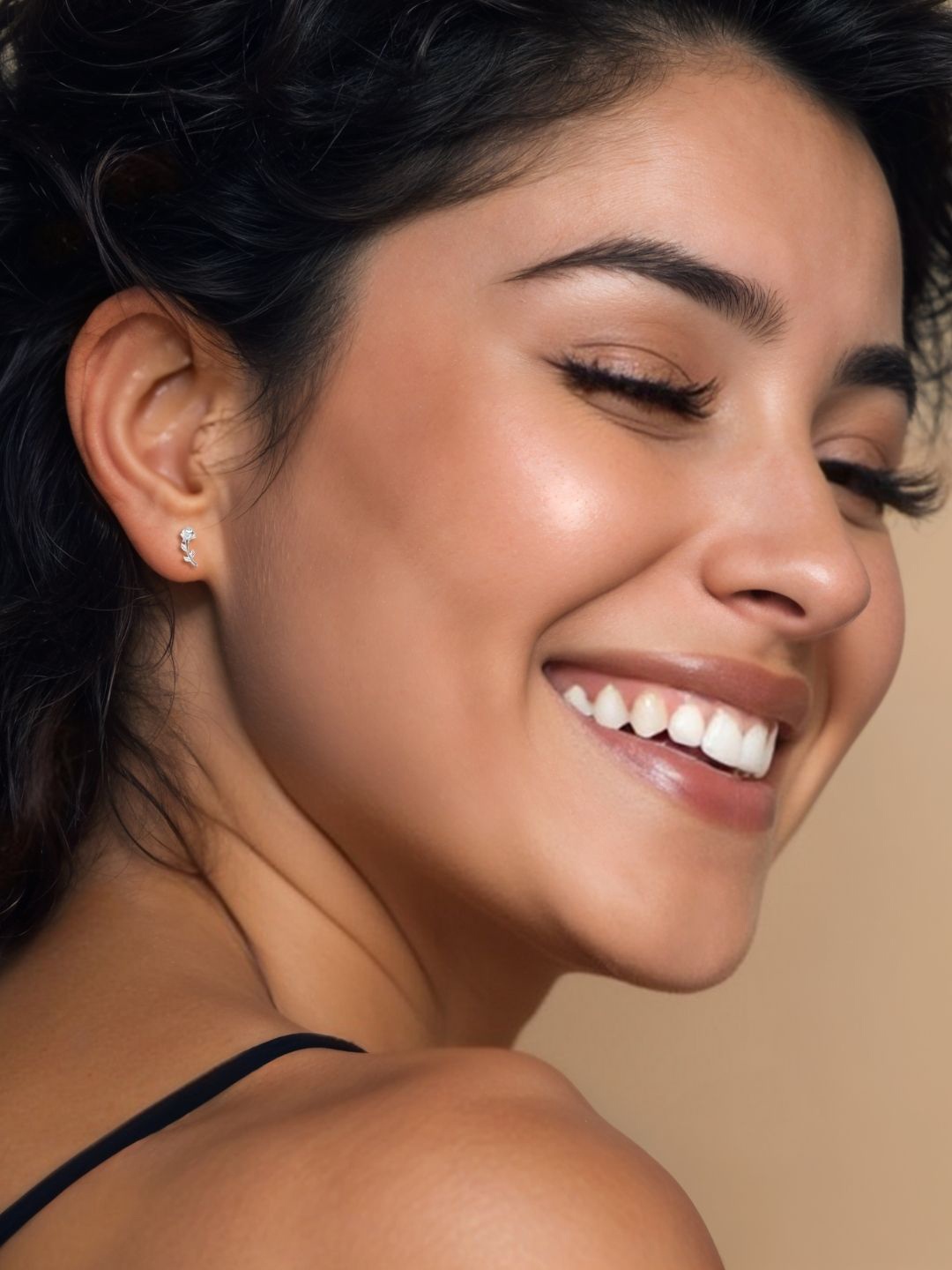 

HighSpark Contemporary Studs Earrings, Silver