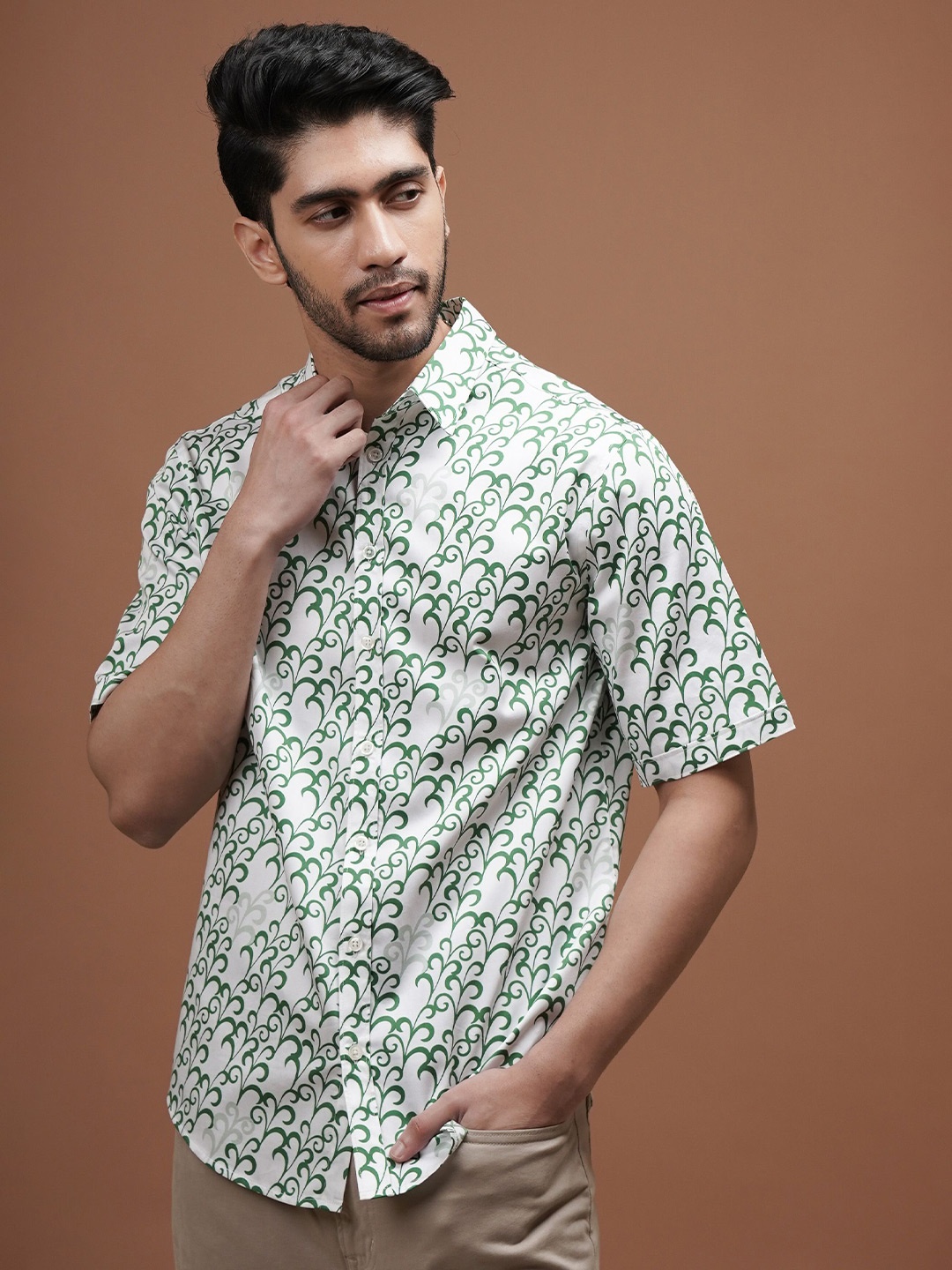 

CLUBHAVANA Comfort Fit Leafy Serenade Printed Spread Collar Cotton Casual Shirt, White