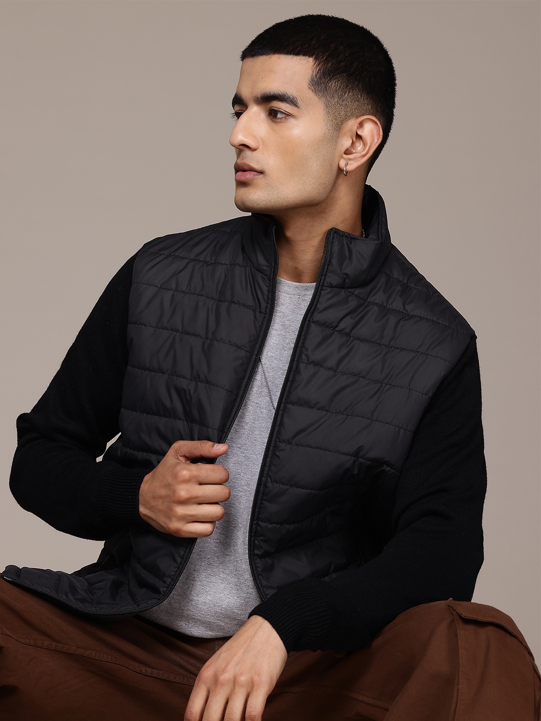 

The Roadster Lifestyle Co. Men Lightweight Padded Jacket, Black