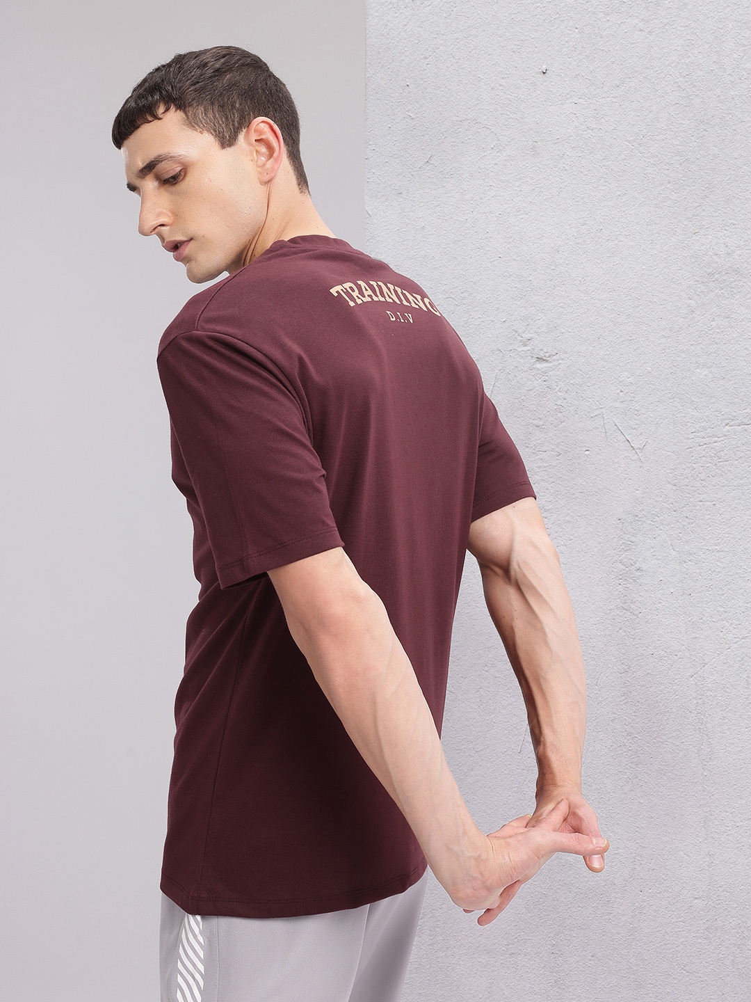 

HRX by Hrithik Roshan Typography Printed Training T-shirt, Rust