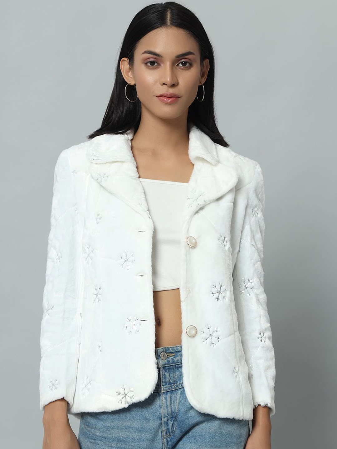

Yung Gun Women Embroidered Single-Breasted Overcoat, White