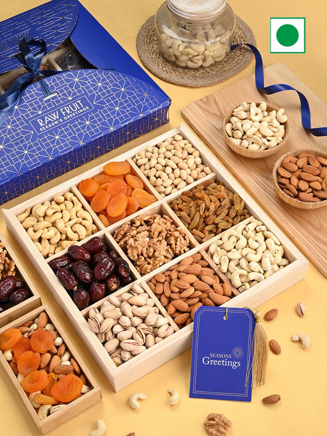

RawFruit 9 Pcs Dry Fruits Gift Tray, Blue
