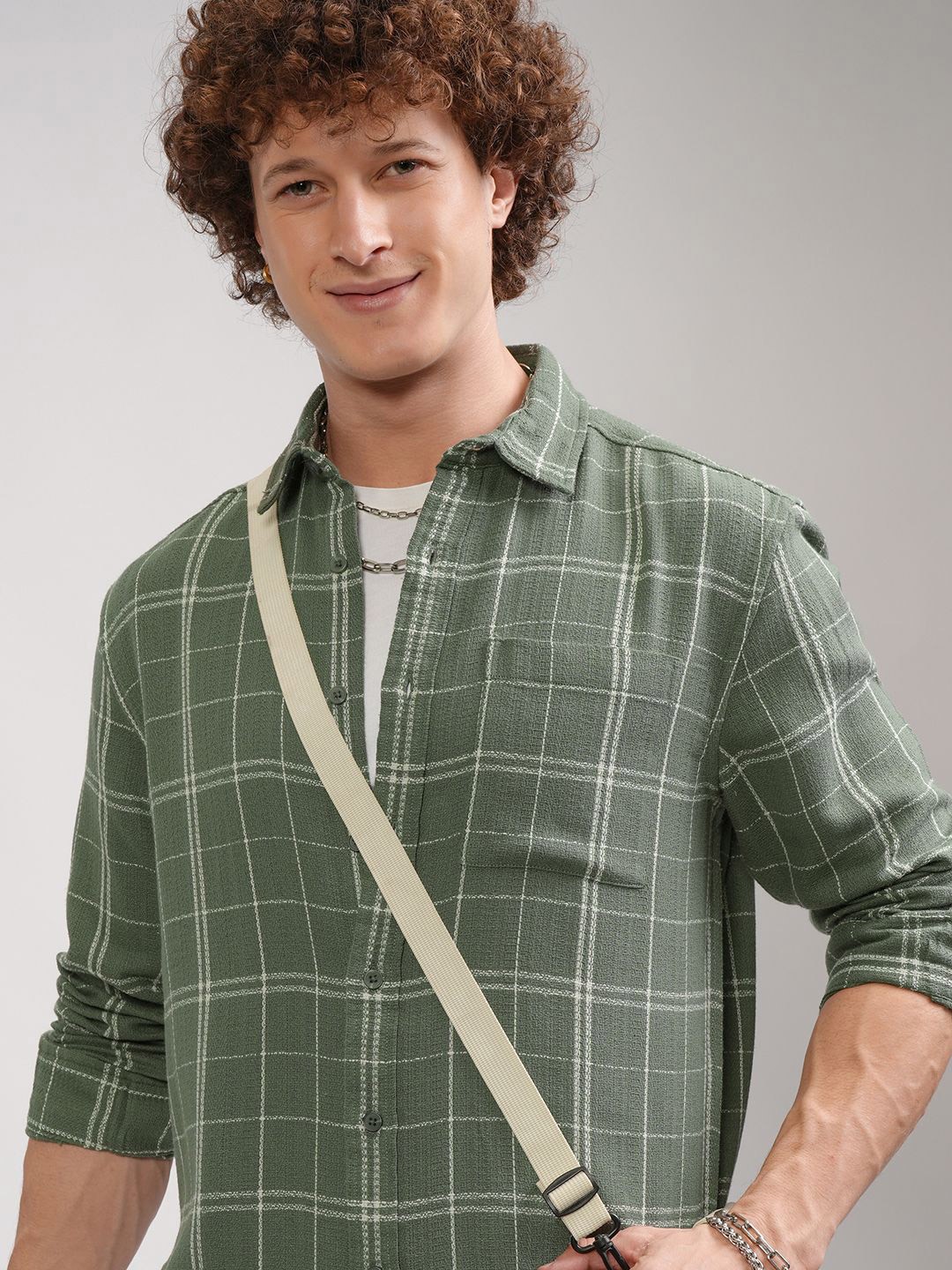 

HIGHLANDER Men Spread Collar Checked Cotton Casual Shirt, Olive