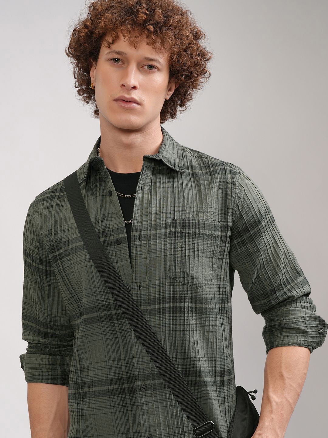 

HIGHLANDER Men Spread Collar Checked Slim Fit Casual Shirt, Green