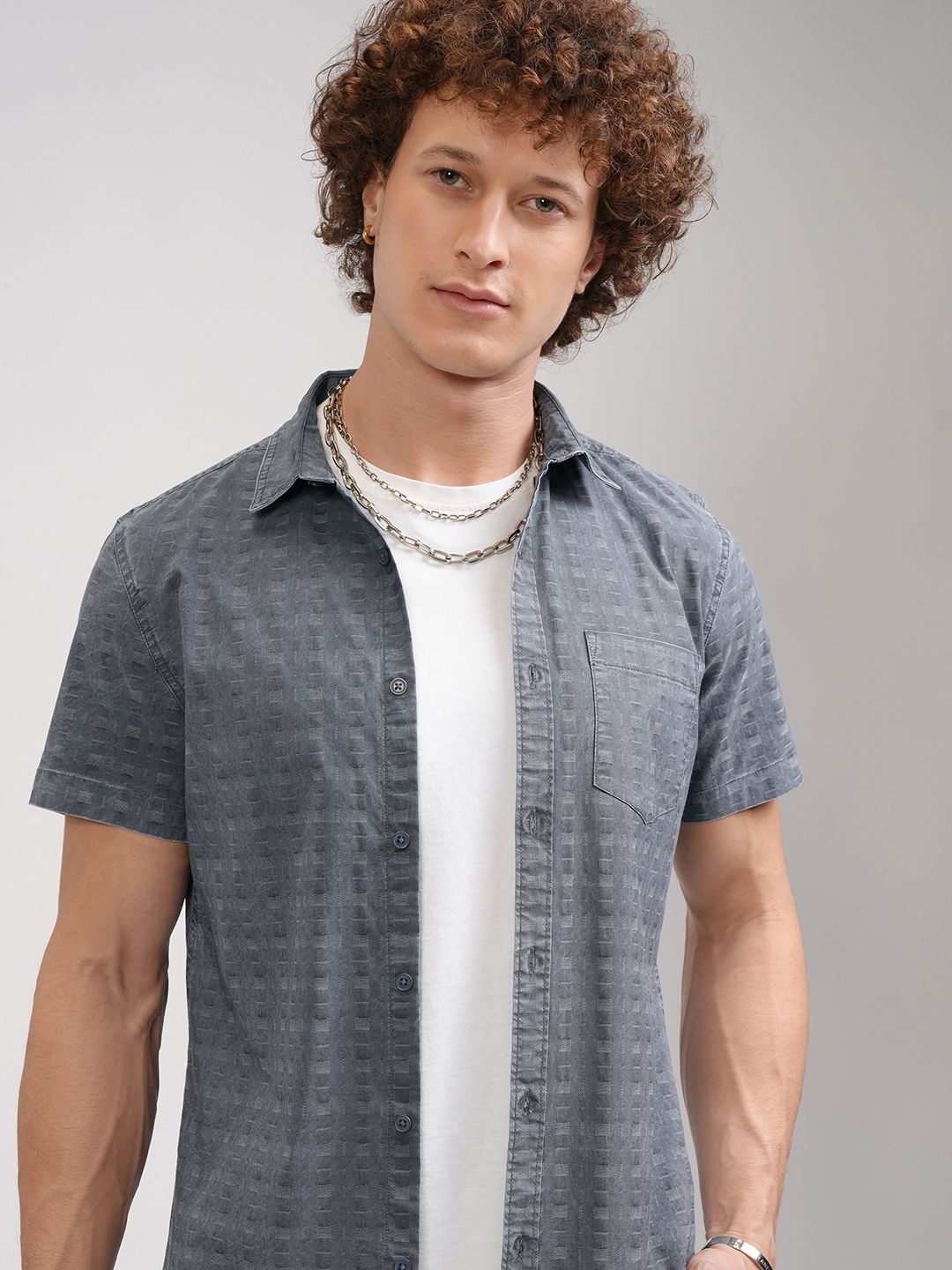 

HIGHLANDER Men Spread Collar Textured Cotton Casual Shirt, Grey