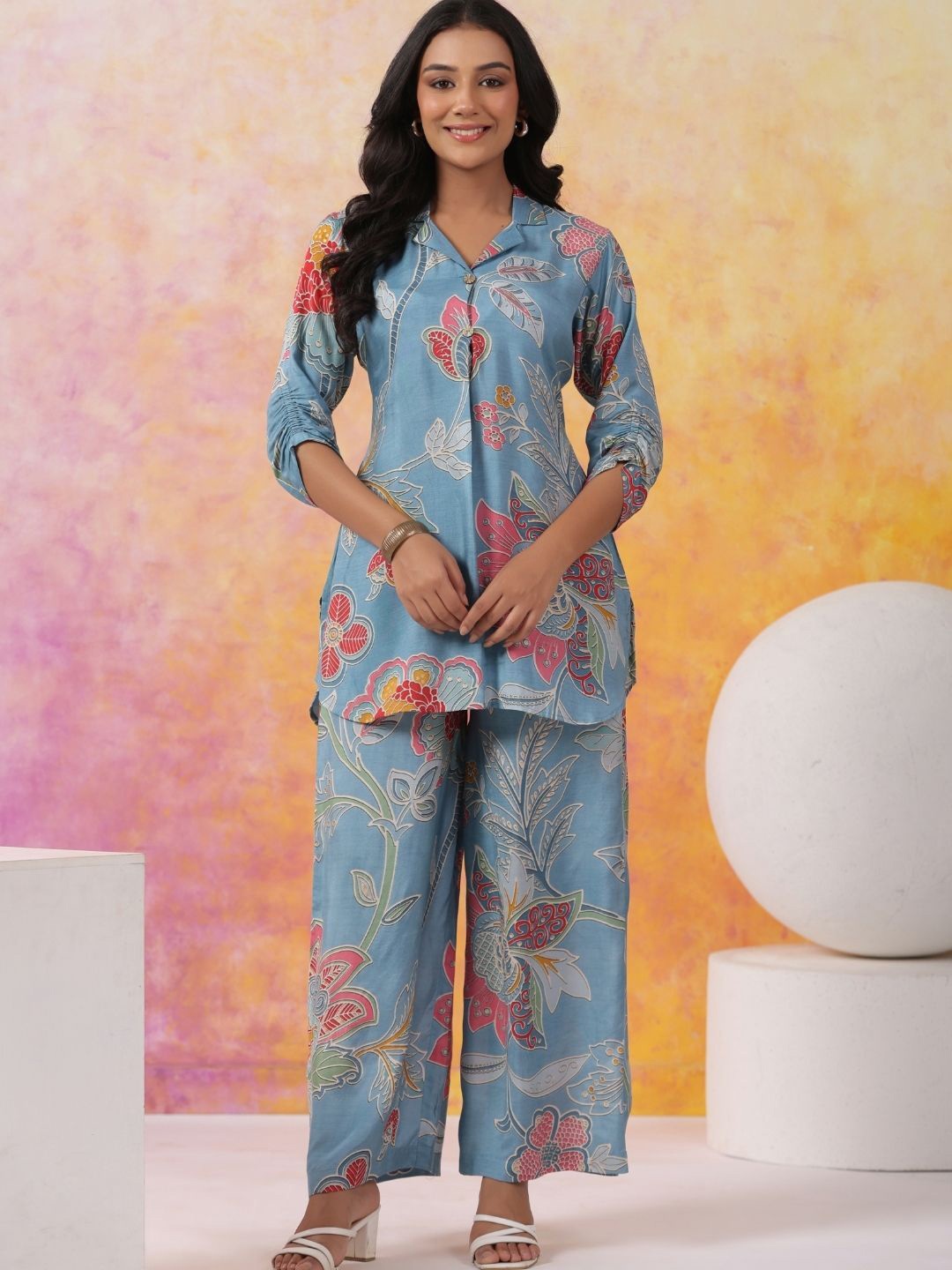 

Kaftanize Women Blue Floral Printed Co-Ords