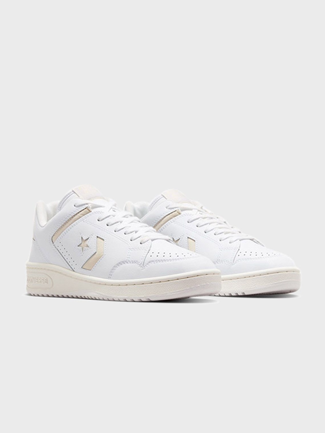 

Converse Unisex Converse Weapon Leather Low Top Sneakers, Off white