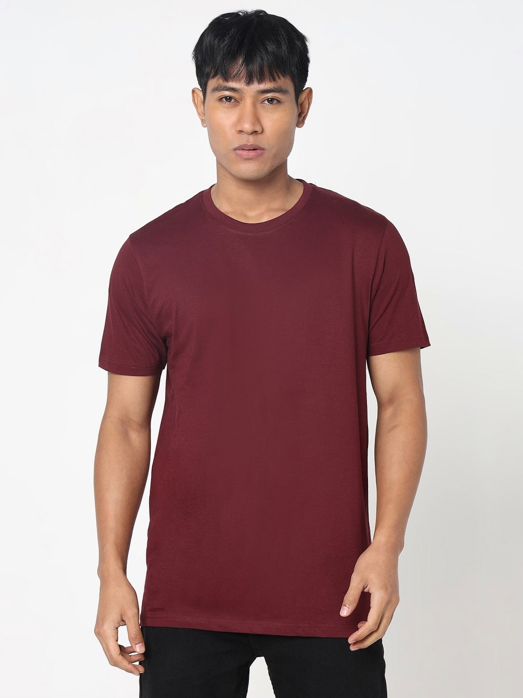 

R&B Men Solid Round Neck Cotton T-shirt, Maroon