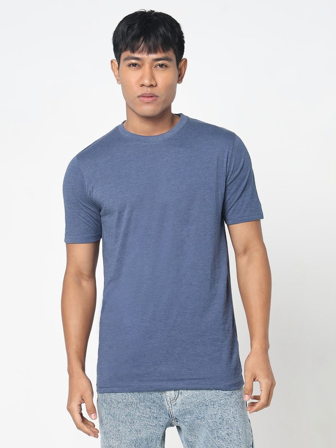 

R&B Men Solid Round Neck Cotton T-shirt, Blue