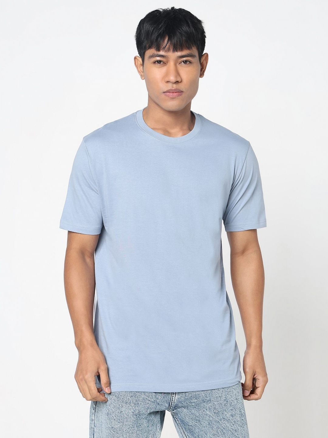 

R&B Men Solid Round Neck Cotton T-shirt, Blue