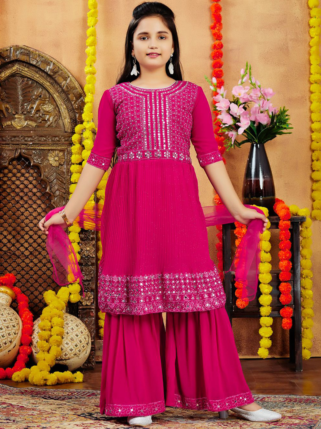 

Aarika Girls Ethnic Motifs Embroidered Regular Sequinned Kurta with Sharara & With Dupatta, Pink