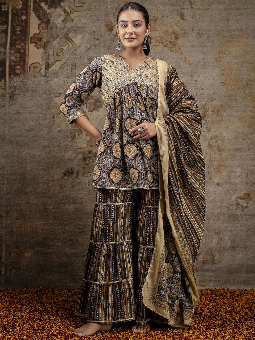

mokshi Women Ethnic Motifs Embroidered Regular Pure Cotton Kurta with Sharara & With Dupatta, Black
