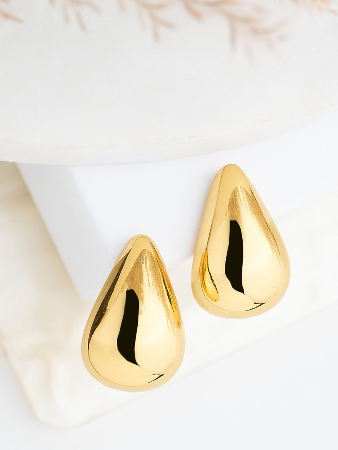 

Mesmerize 18k Teardrop Earrings, Gold