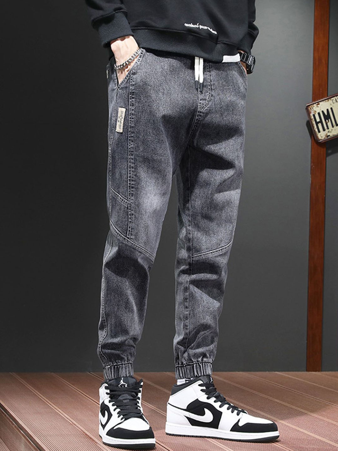 

StyleCast Men Jogger Light Fade Jeans, Grey