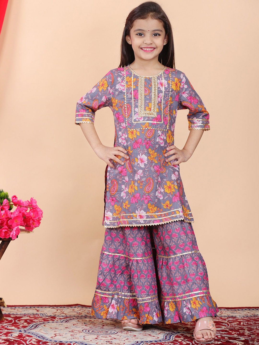 

JAANYA Girls Floral Printed Regular Gotta Patti Pure Cotton Kurta with Sharara, Grey