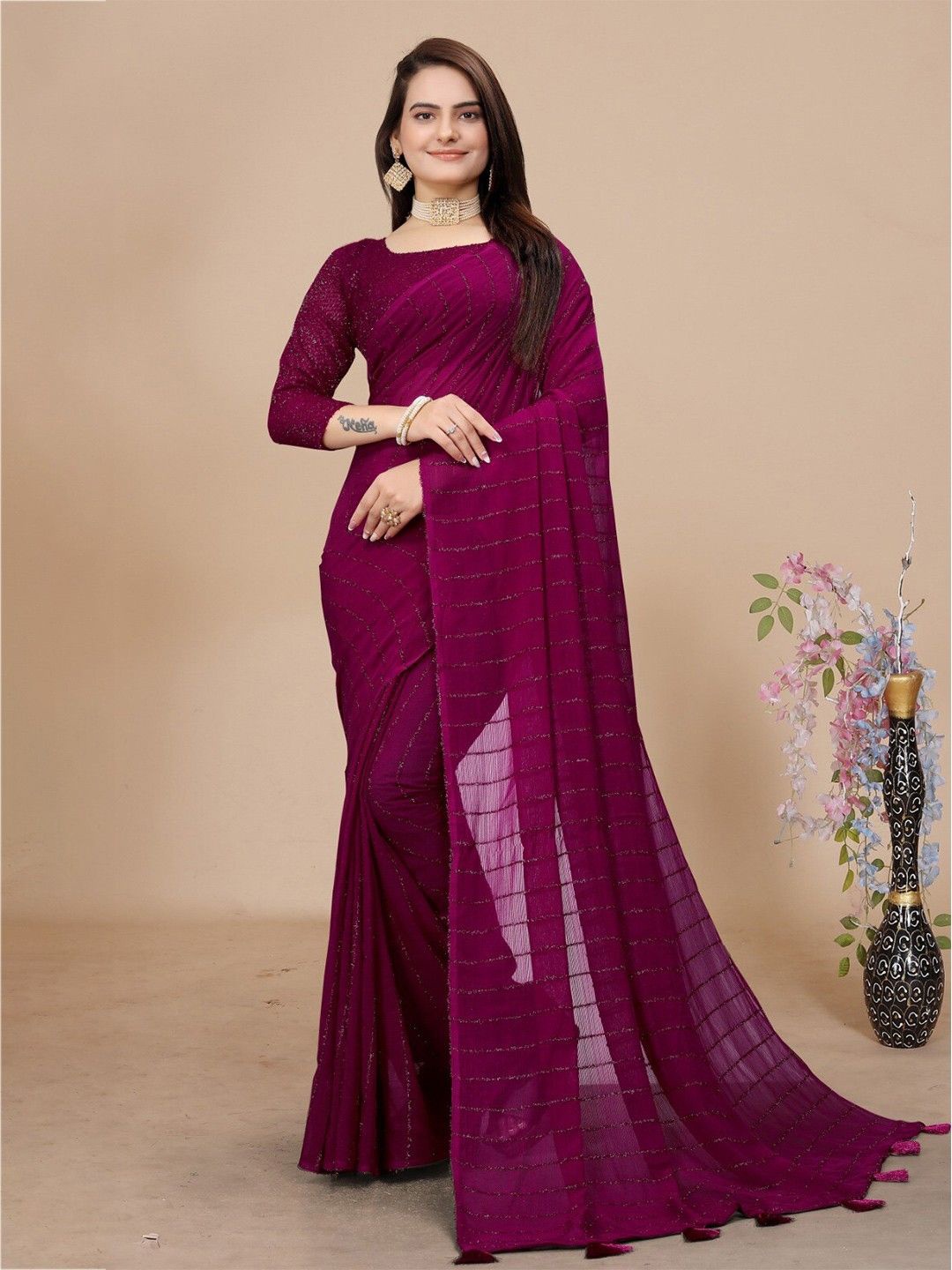 

APNISHA Striped Pure Chiffon Saree, Purple