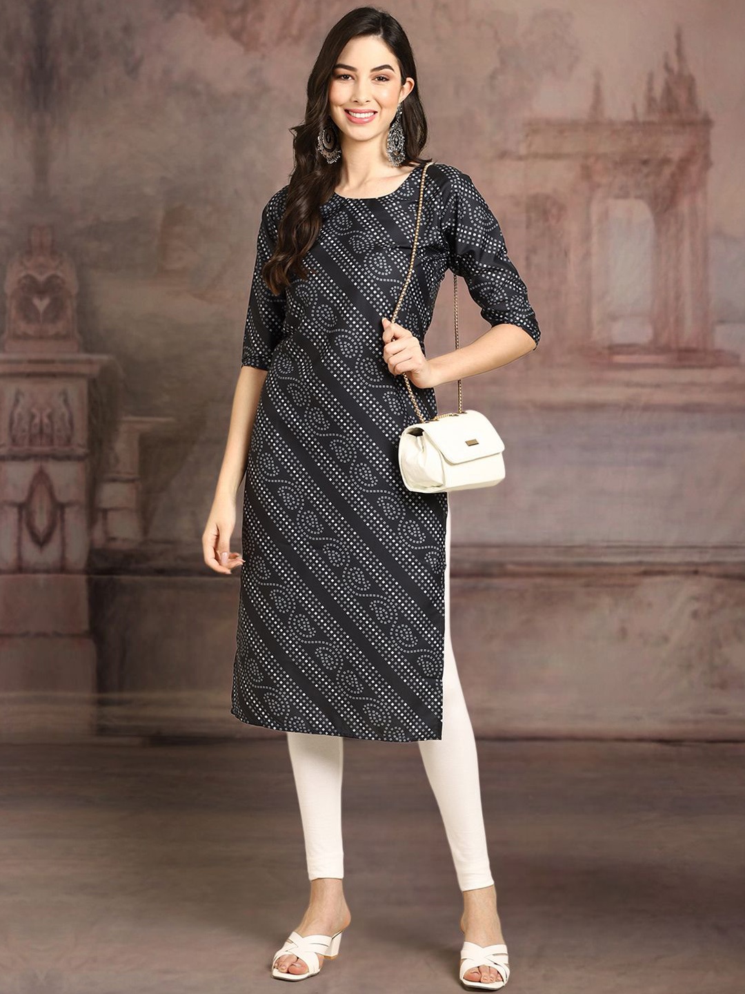 

7Threads Women Ethnic Motifs Printed Floral Crepe Kurta, Black