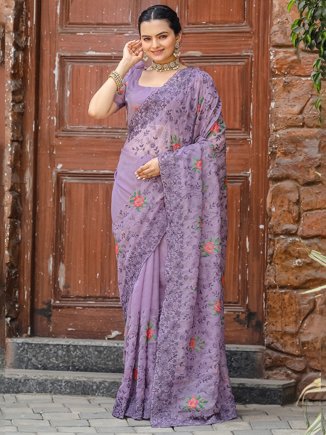 

LeeliPeeri Designer Floral Embroidered Pure Chiffon Banarasi Saree, Lavender