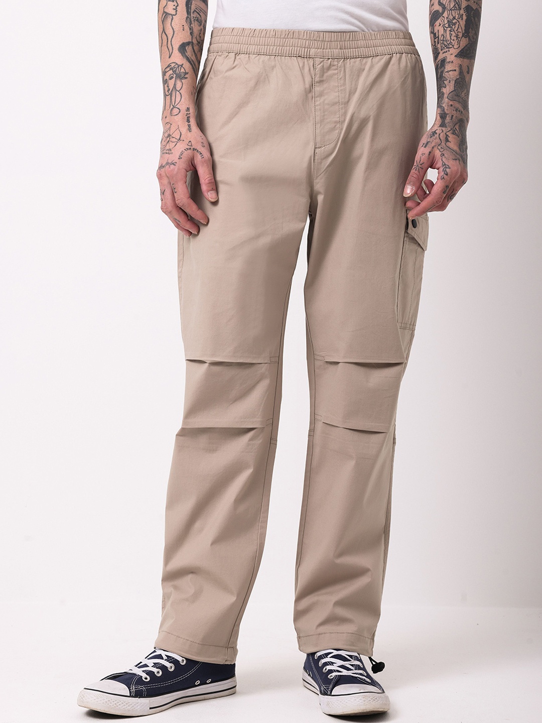 

British Club Men Cotton Smart Straight Fit Low-Rise Cargos Trousers, Khaki