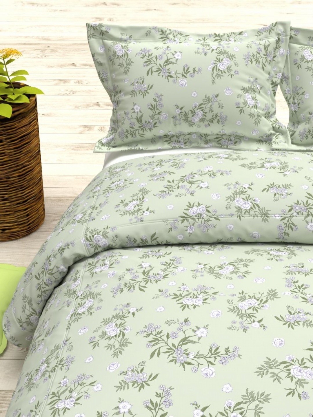 

THE WHITE MOSS Green & White Floral 144 TC Queen Bedsheet with 2 Pillow Covers